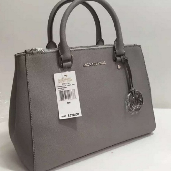 Michael Kors Handbags - Michael kors Sutton Medium Satchel
